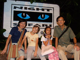 Jin, Robyn, Ranxuan and Alvin at the Night Safari