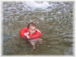 Robyn floating about