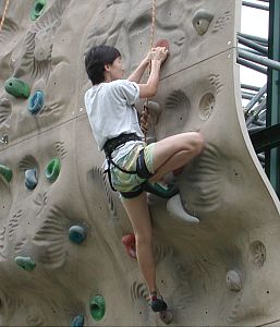 Jin in vertical dance