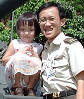 Robyn and Major Alvin Yong