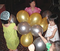 Balloon war