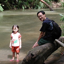 Feet cooling in Sg Pelepah with Daddy