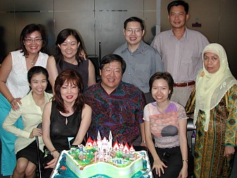 Uncle Tony and the Scent'al family