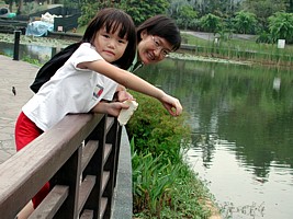Robyn & Jin at Botanic Gardens