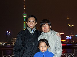 Alvin, Robyn & Jin at the Bund in Shanghai