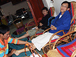 Jin and Alvin ejoying Thai foot massage