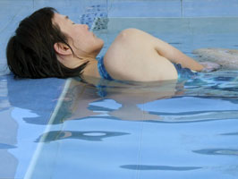 Jin steaming away in hot spring