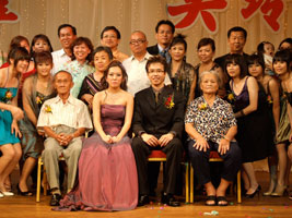 Mellisa and Ping Quan and their families