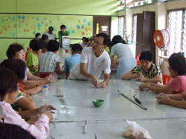 Alvin teaching clay art the SAVH