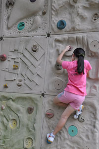 Robyn climbing