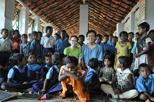 Alvin and Robyn with the Salgadih kids.