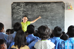 Since the teachers were meeting Thakurtaji, Robyn became the relief teacher for the nursery class.