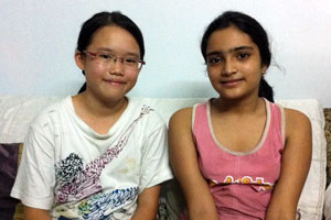 Robyn and new Kolkata friend, Anika.