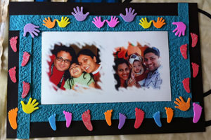 Crafty photo frame for the Murthys by Robyn