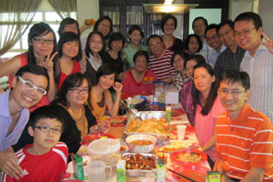 Siu Ling's mom cooked so much delicious food!