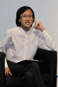 Alvin playing David Letterman