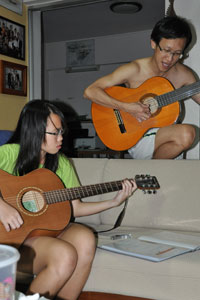Robyn and Alvin on guitar duet