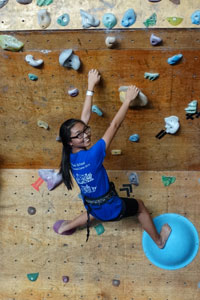 Crystalyn on the bouldering wall