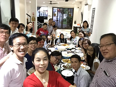 We celebrated again on 27 Feb at Josephine's home. It's yet another round of feasting